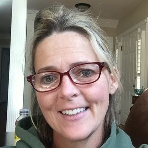 Meet your Posher, Holly